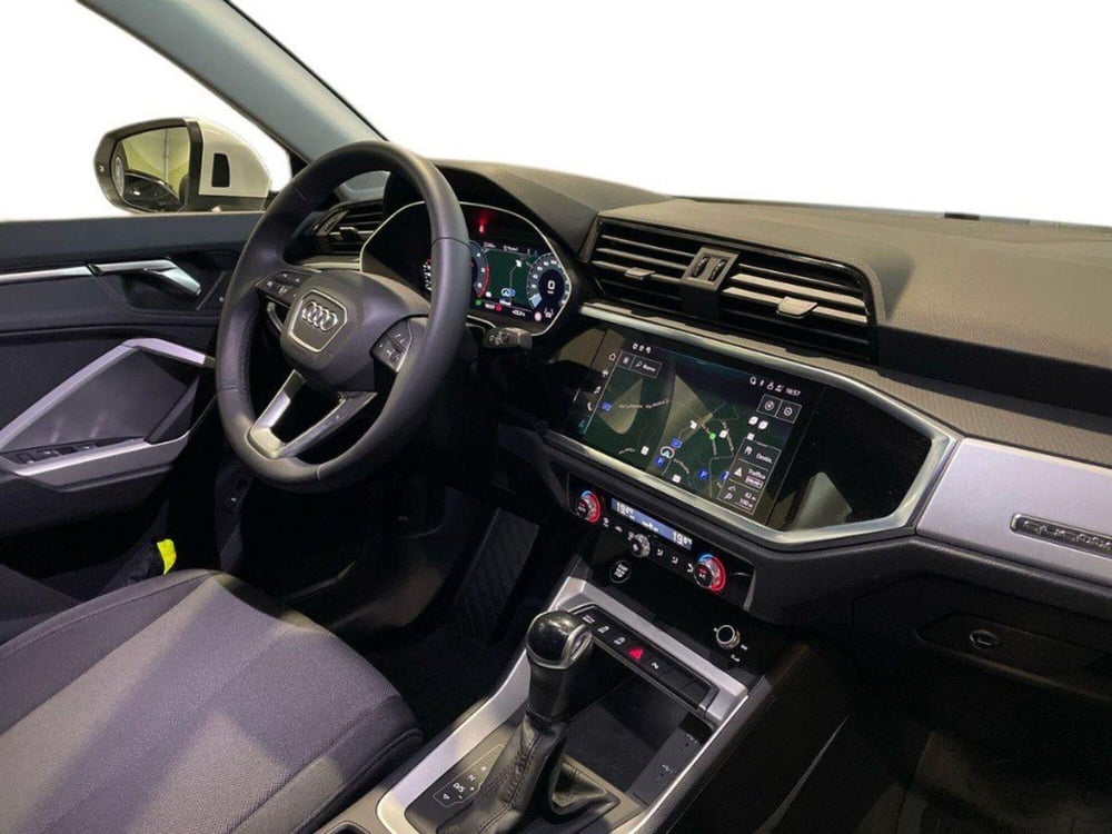 Audi Q3 Sportback usata a Macerata (12)