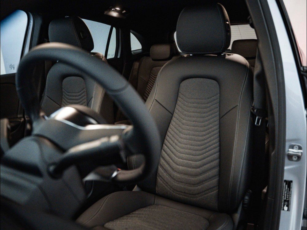 Mercedes-Benz GLA SUV nuova a Macerata (16)