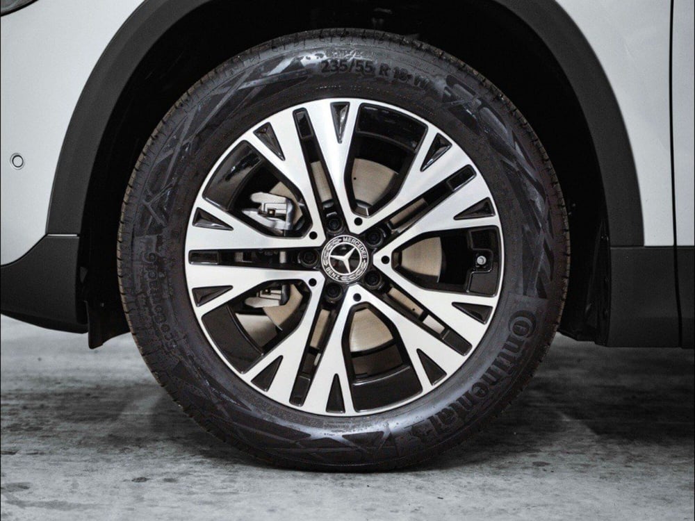 Mercedes-Benz GLA SUV nuova a Macerata (7)