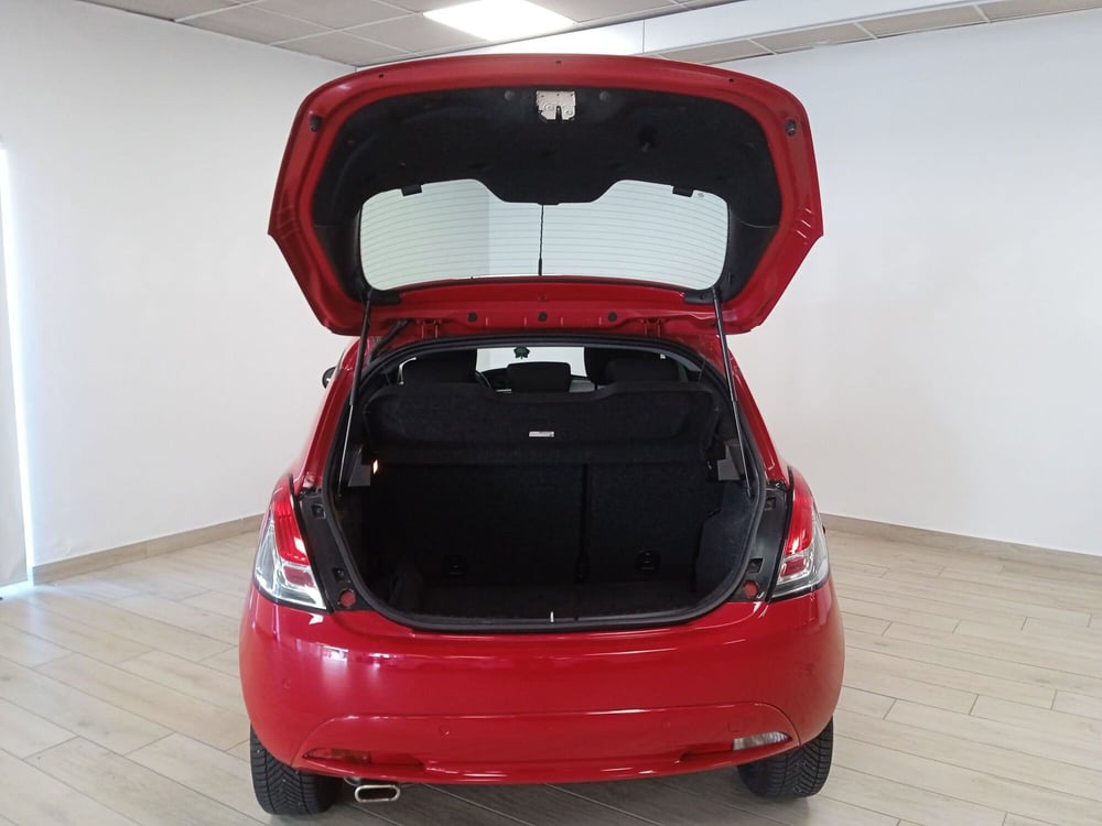 Lancia Ypsilon usata a Torino (15)