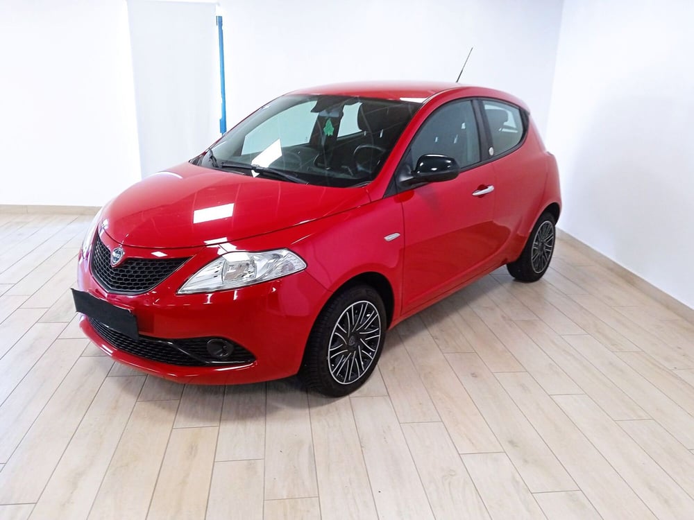 Lancia Ypsilon usata a Torino (3)