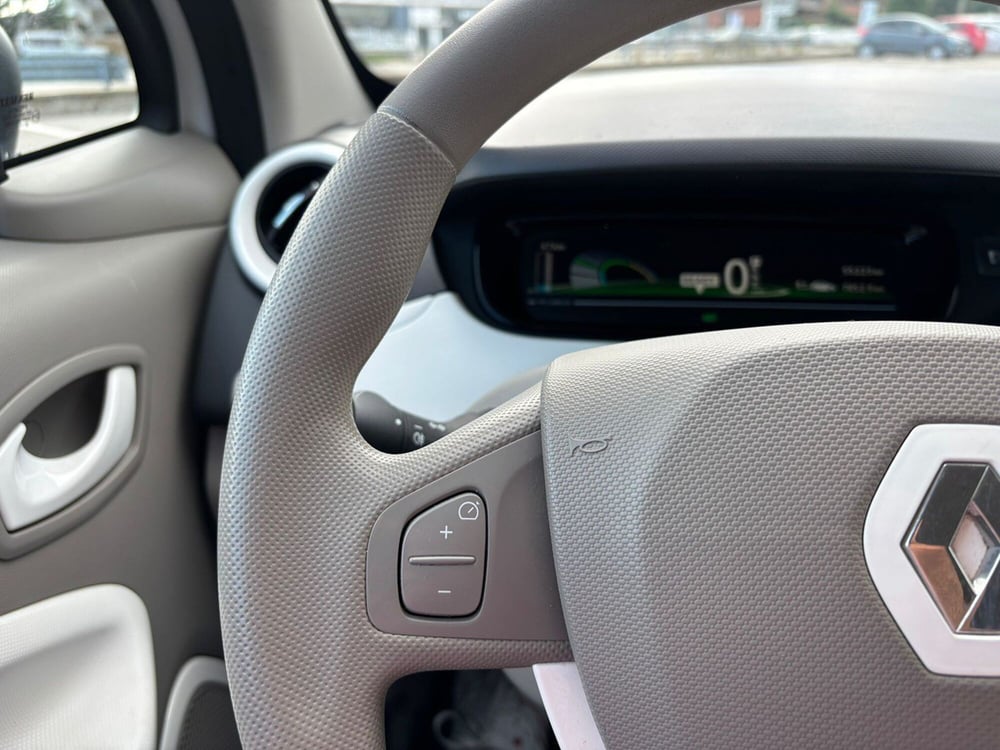 Renault Zoe usata a Pavia (12)