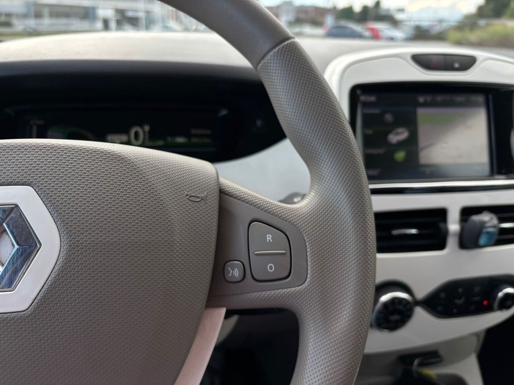 Renault Zoe usata a Pavia (13)