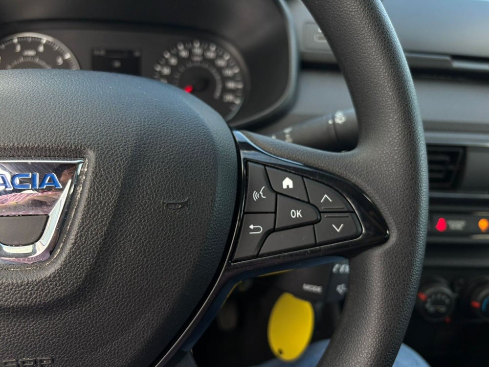 Dacia Sandero usata a Pavia (6)
