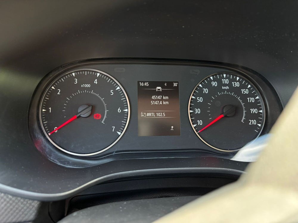Dacia Sandero usata a Pavia (9)