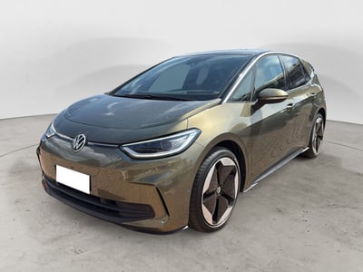 Volkswagen ID.3 Pro Performance Active del 2023 usata a Massa