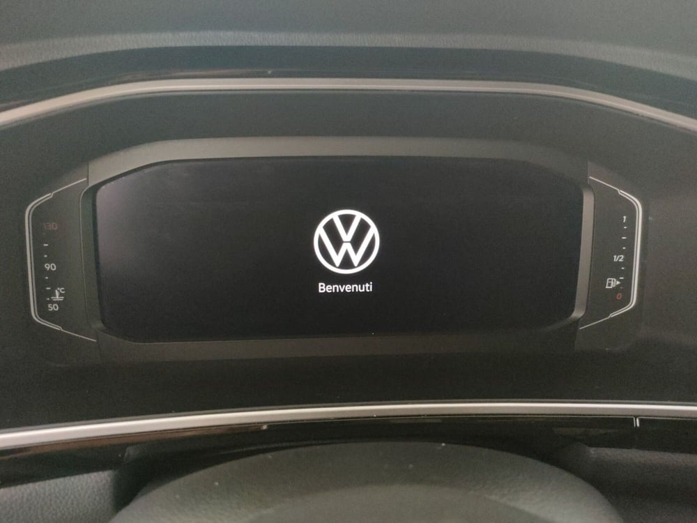 Volkswagen T-Roc usata a Napoli (15)