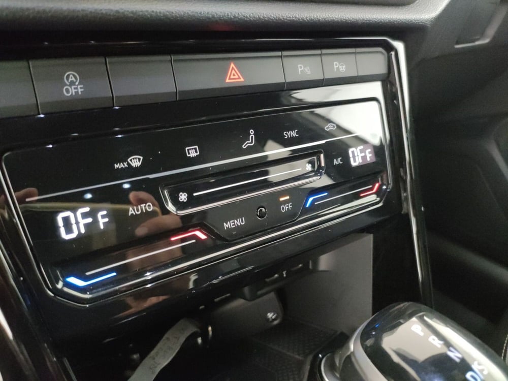 Volkswagen T-Roc usata a Napoli (18)