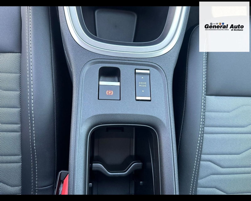 Jeep Avenger nuova a Lucca (18)