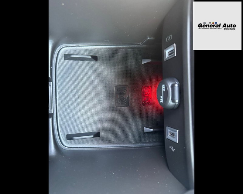 Jeep Avenger nuova a Lucca (19)