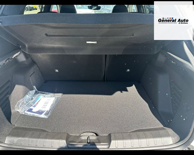 Jeep Avenger nuova a Lucca (7)