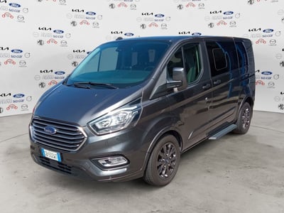 Ford Tourneo Custom 320 2.0 EcoBlue 130CV PC c/sollev. Titanium del 2020 usata a Arona