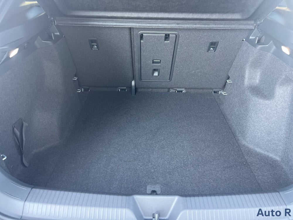 Volkswagen ID.4 usata a Potenza (8)