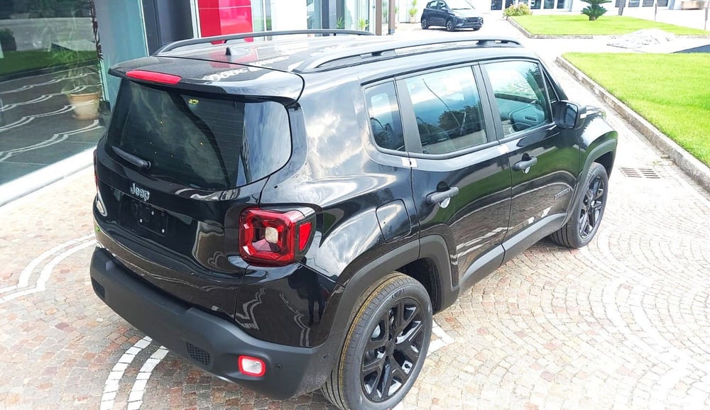 Jeep Renegade nuova a Benevento (14)
