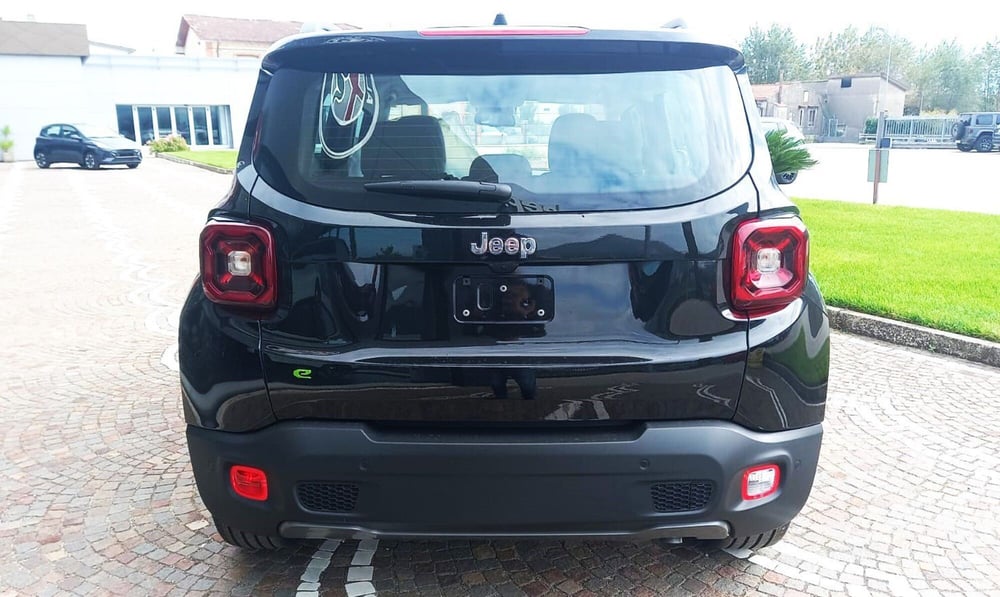 Jeep Renegade nuova a Benevento (15)