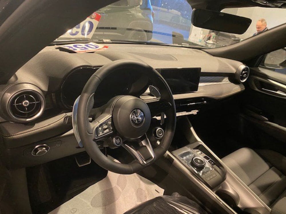 Alfa Romeo Tonale nuova a Benevento (10)