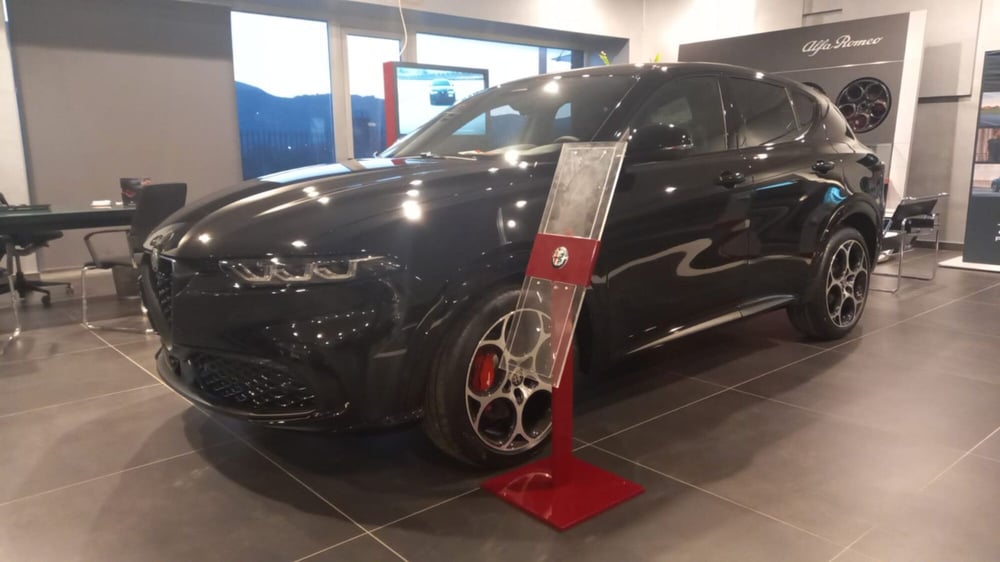 Alfa Romeo Tonale nuova a Benevento (14)