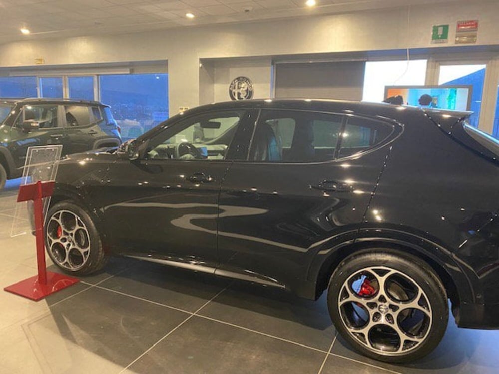 Alfa Romeo Tonale nuova a Benevento (6)