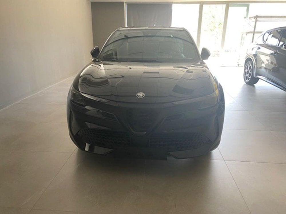 Alfa Romeo Junior nuova a Benevento (13)