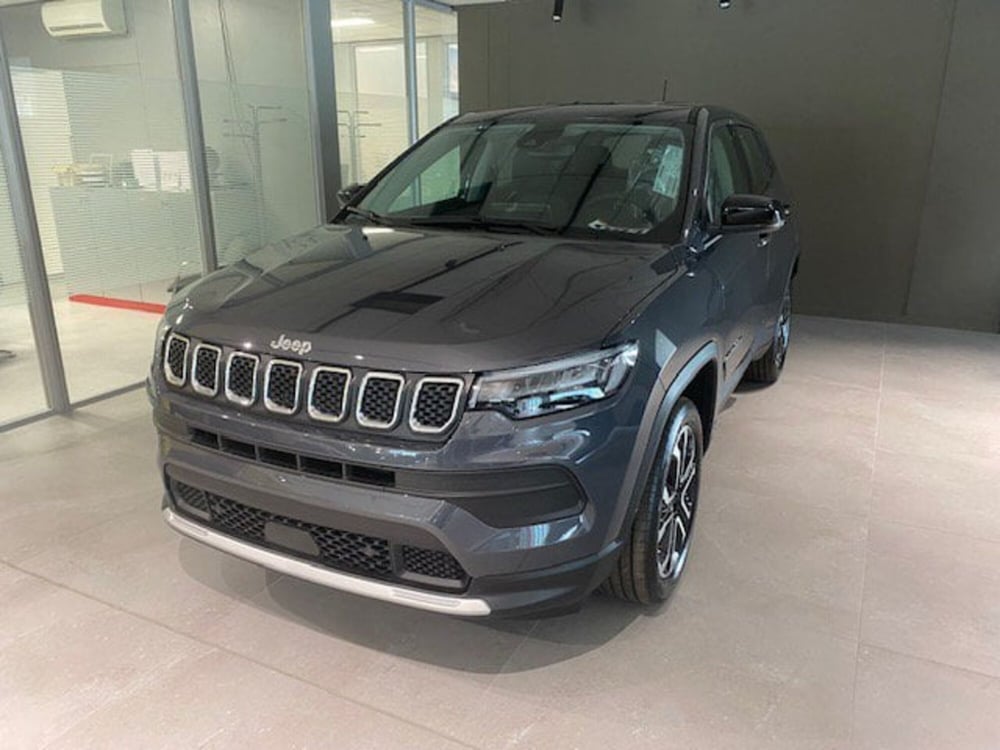 Jeep Compass nuova a Benevento (5)