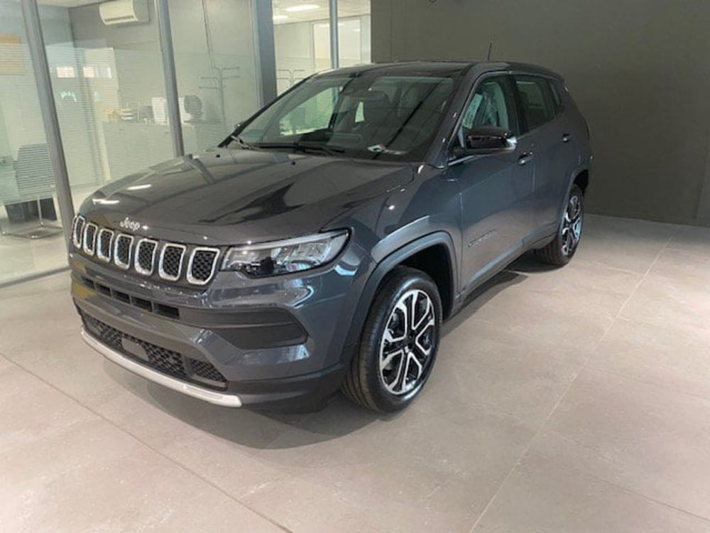Jeep Compass nuova a Benevento (6)
