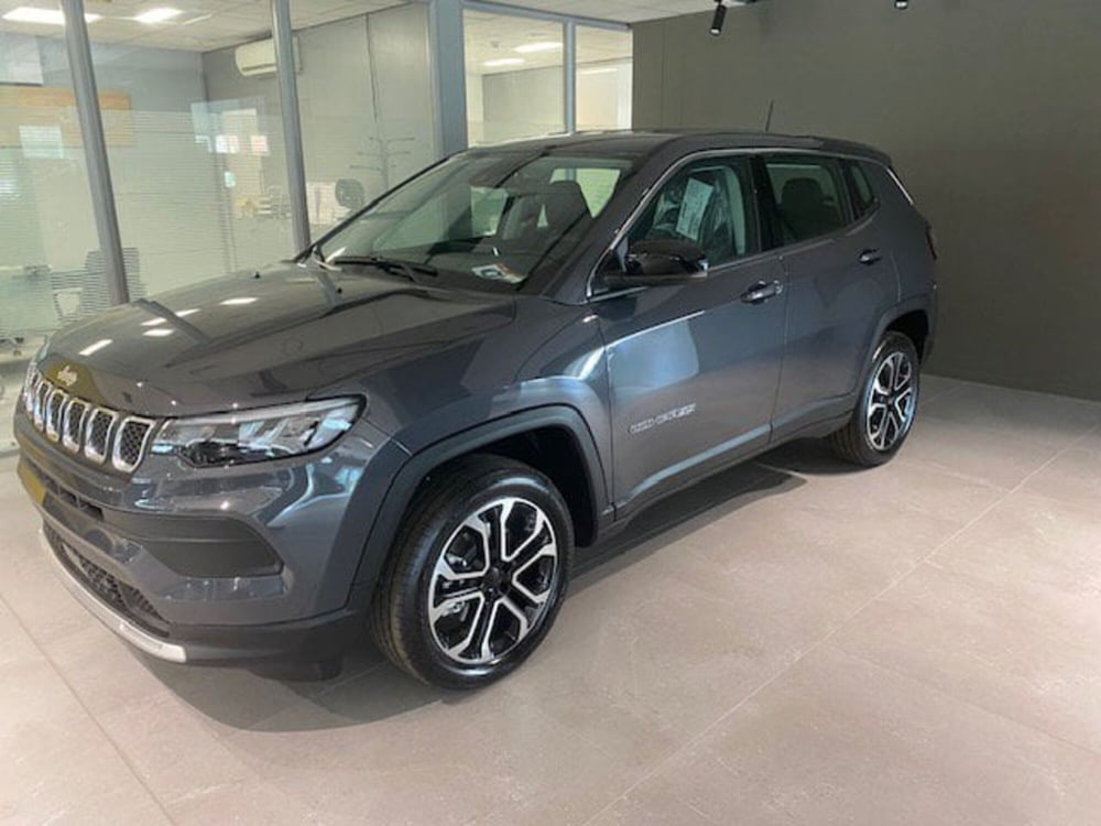 Jeep Compass nuova a Benevento (7)