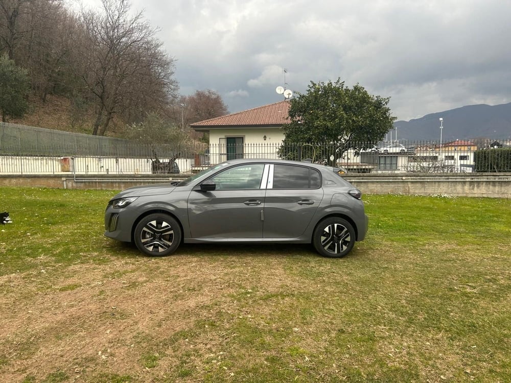 Peugeot 208 nuova a Salerno (10)