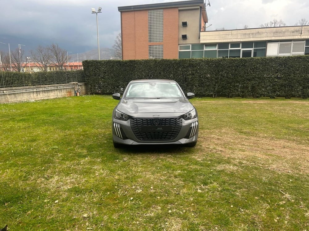 Peugeot 208 nuova a Salerno (9)