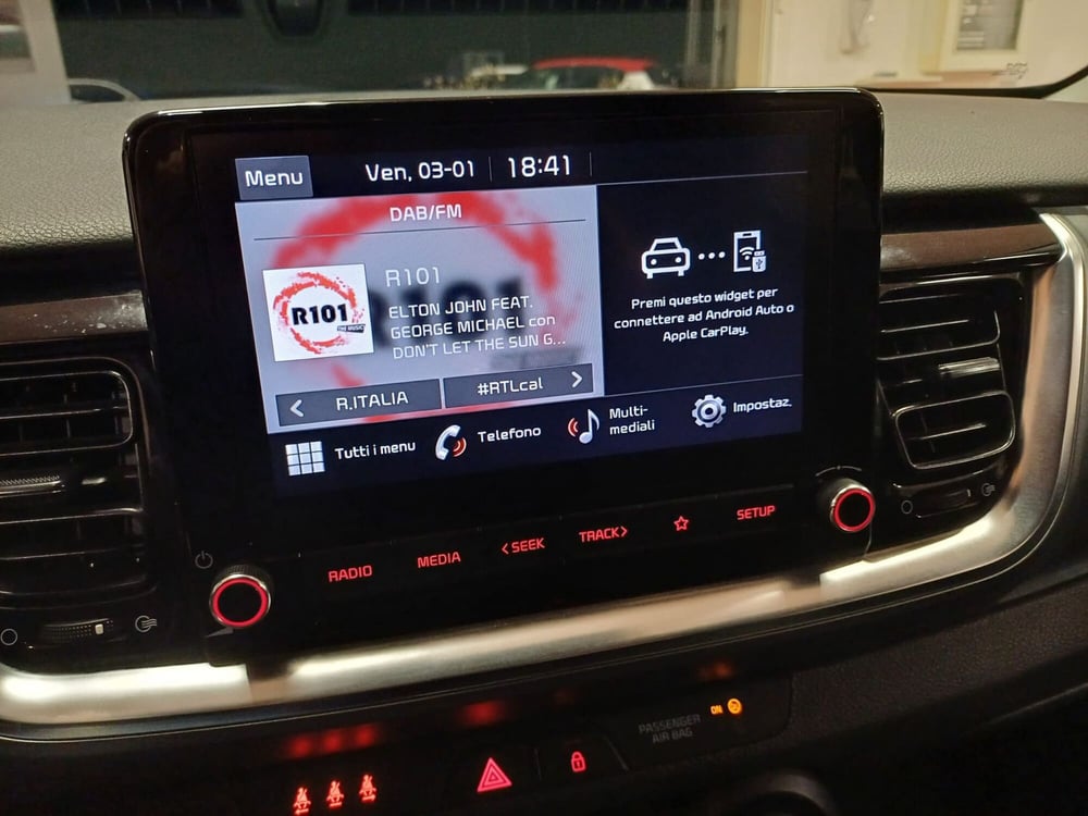 Kia Stonic usata a Salerno (16)