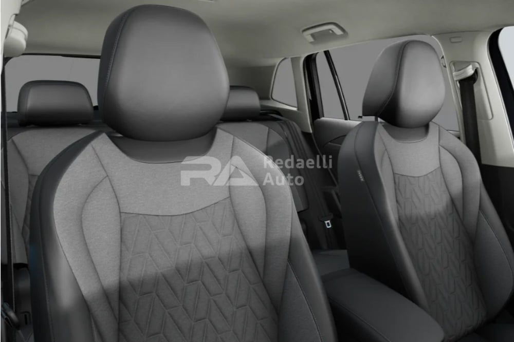Volkswagen Tiguan nuova a Lecco (7)
