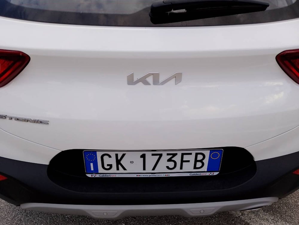 Kia Stonic usata a Salerno (12)