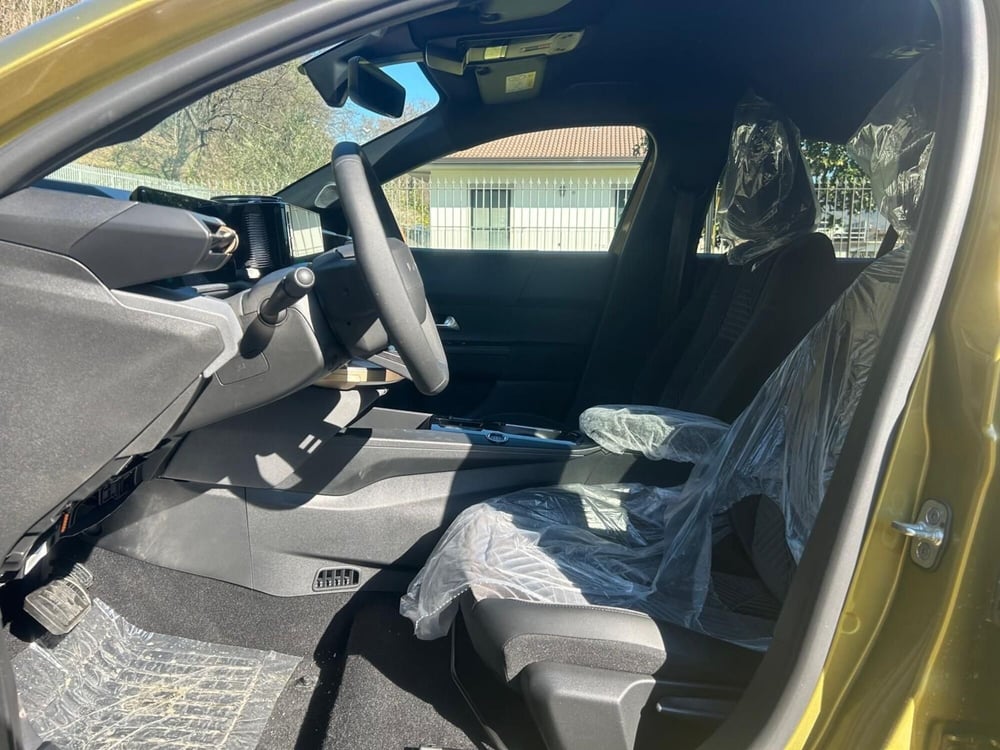 Lancia Ypsilon nuova a Salerno (6)