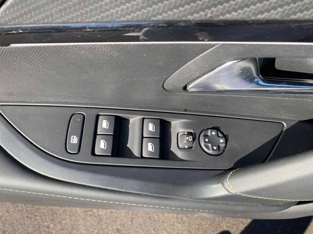 Peugeot 208 usata a Salerno (16)