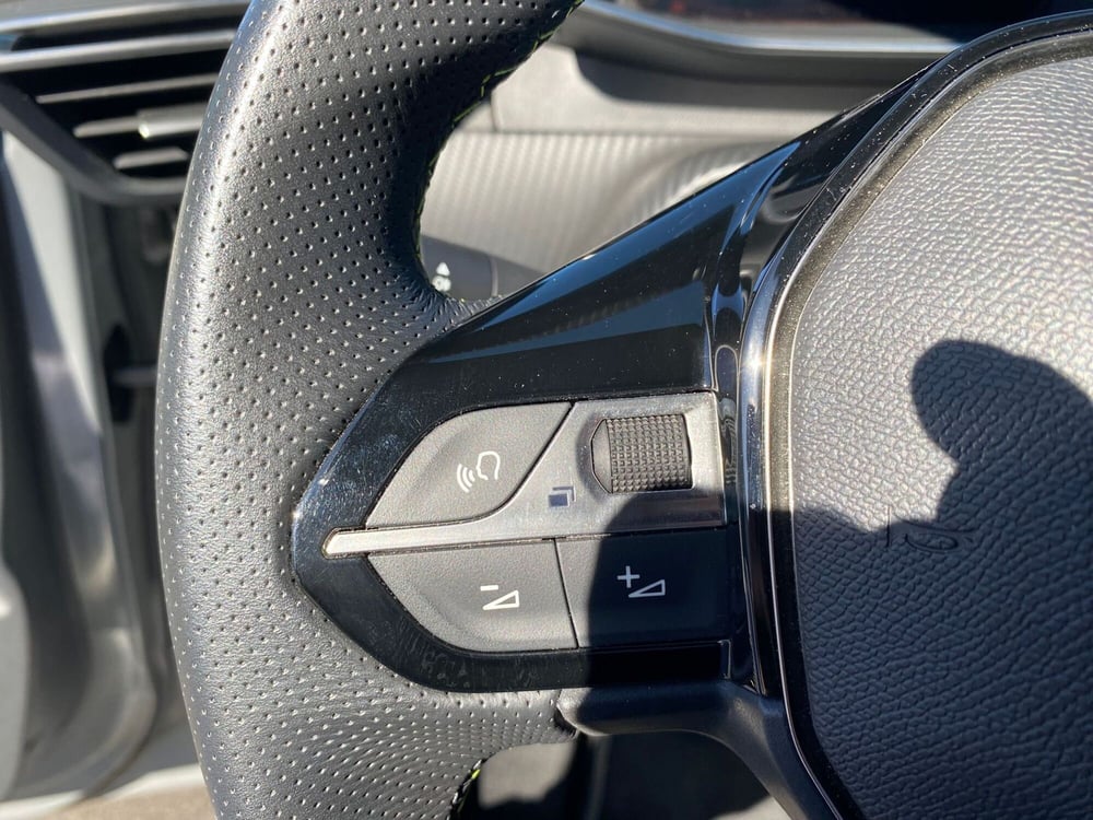 Peugeot 208 usata a Salerno (18)