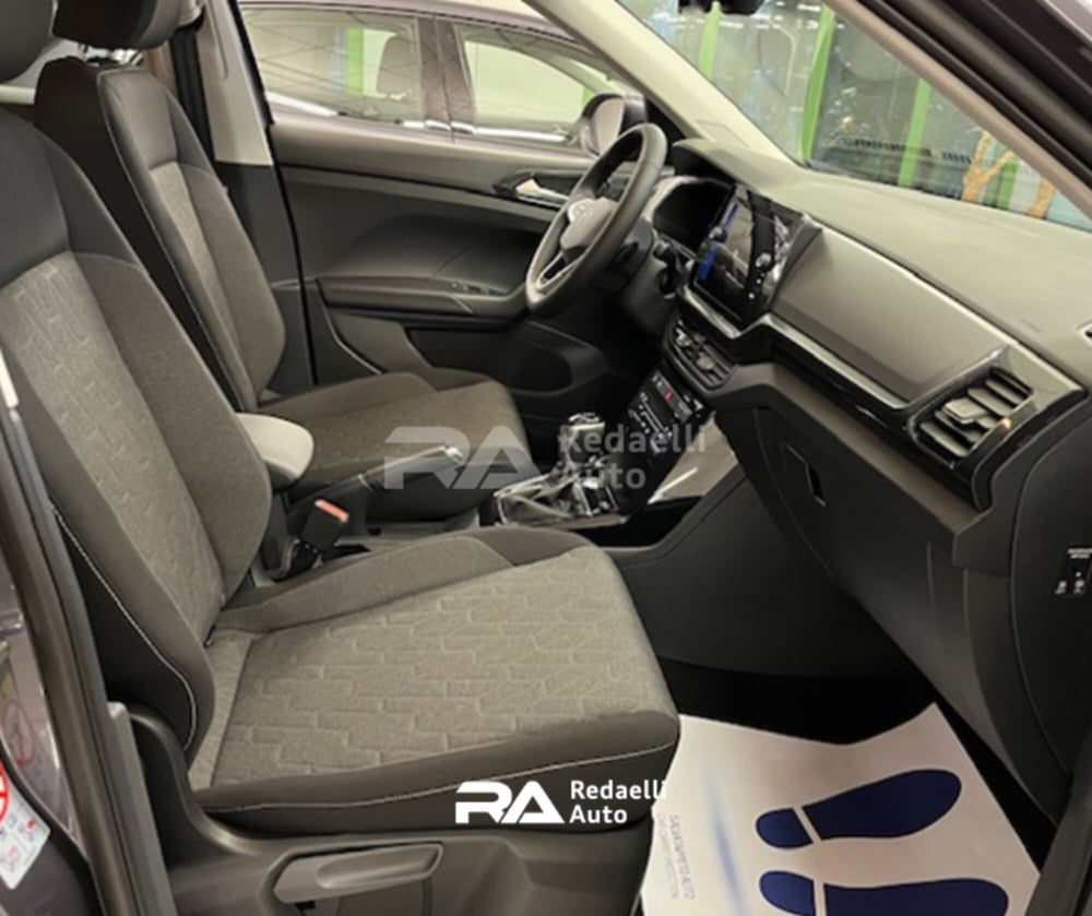 Volkswagen T-Cross nuova a Lecco (9)