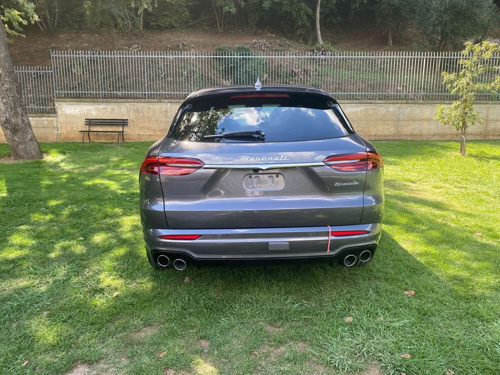 Maserati Grecale nuova a Salerno (11)
