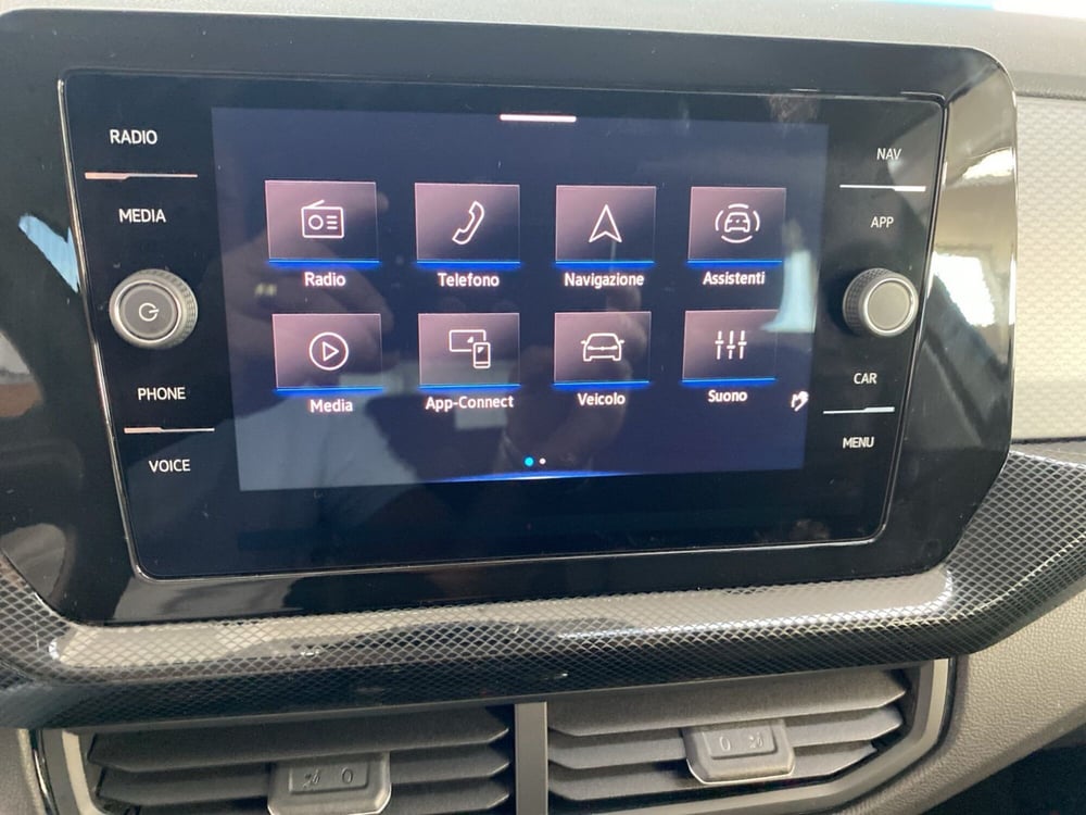 Volkswagen T-Cross nuova a Lodi (13)
