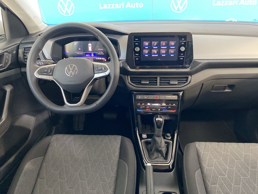 Volkswagen T-Cross nuova a Lodi (8)