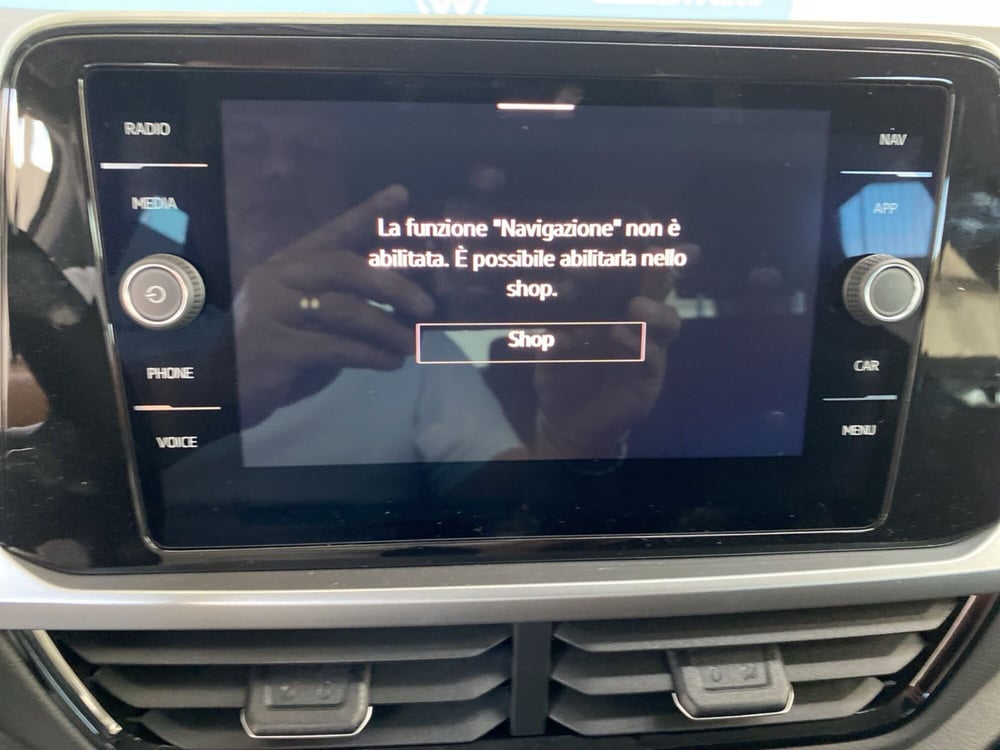 Volkswagen T-Roc nuova a Lodi (15)