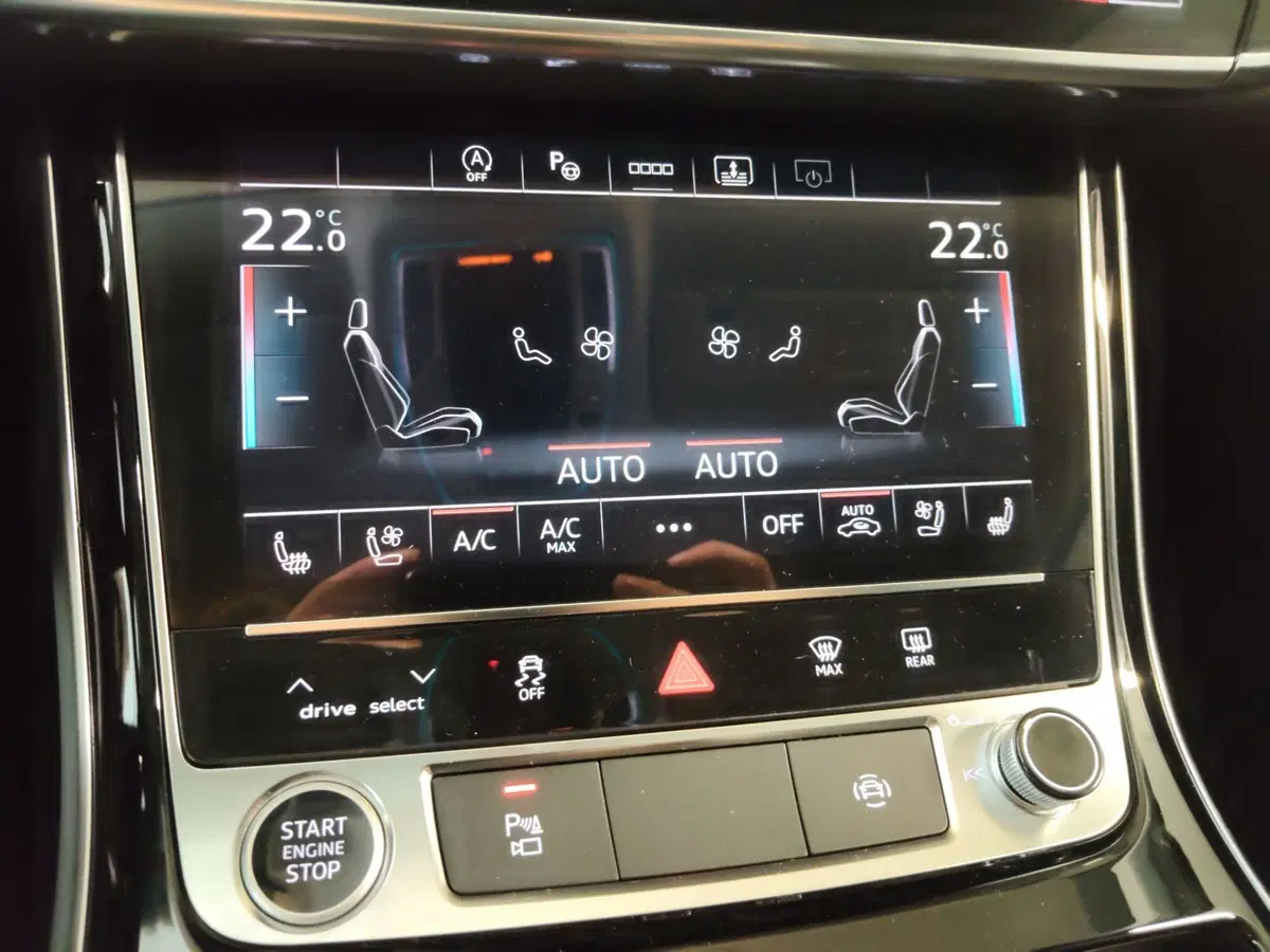 Audi A8 nuova a Modena (11)