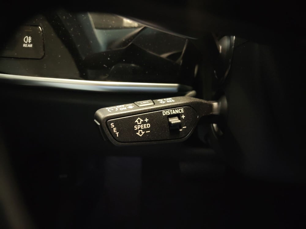 Audi A8 nuova a Modena (14)