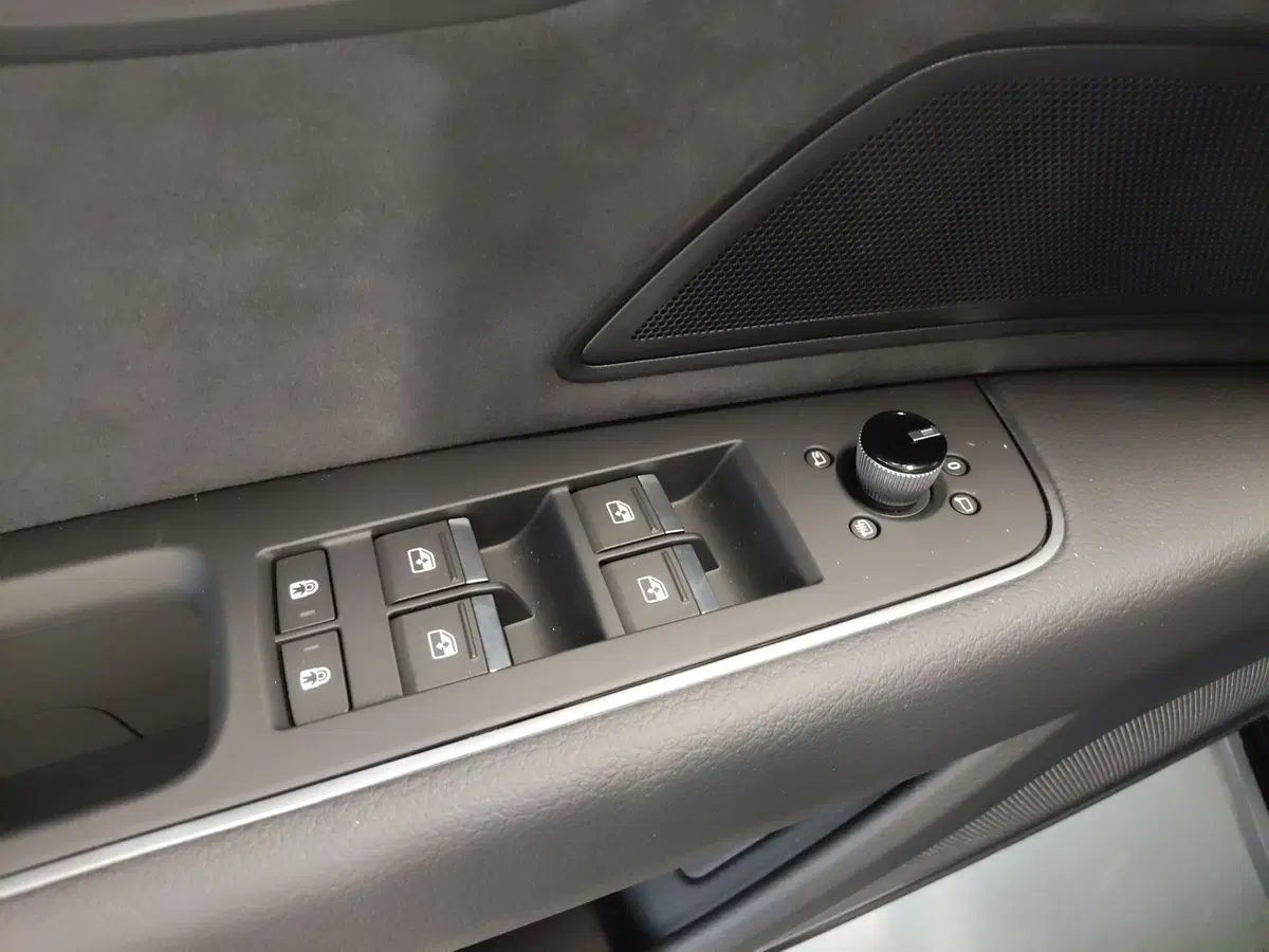 Audi A8 nuova a Modena (15)