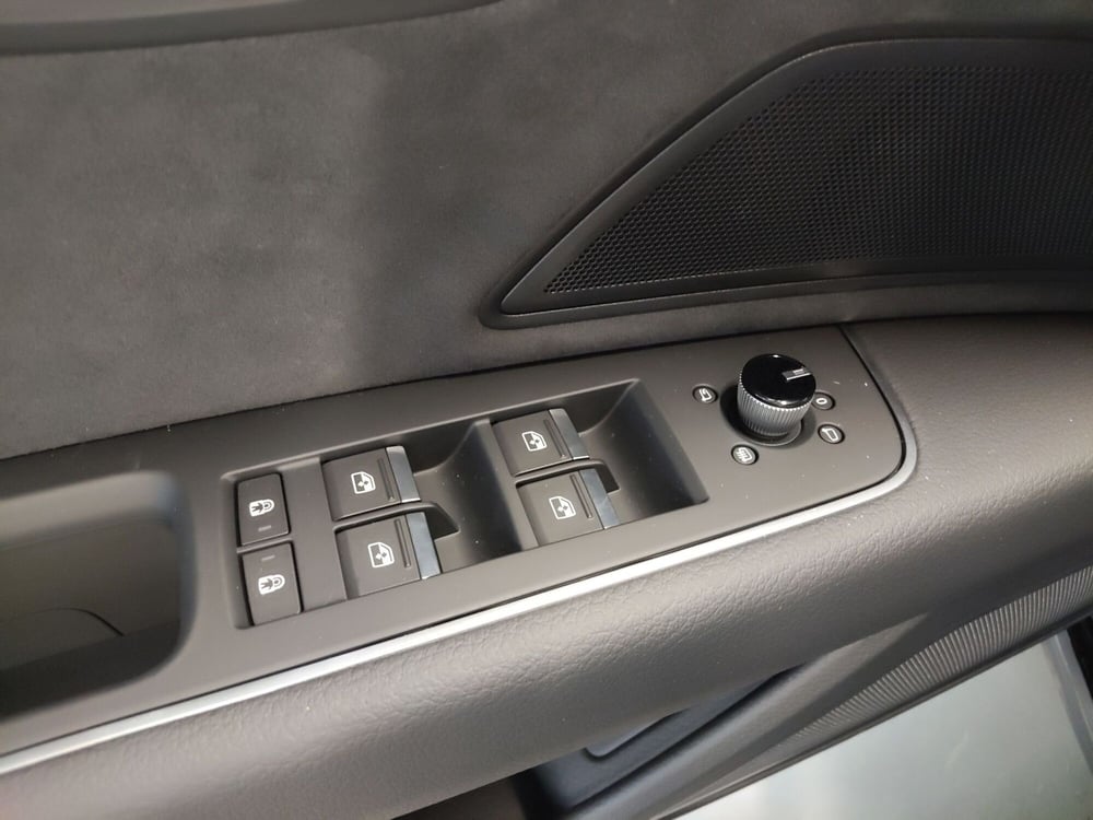 Audi A8 nuova a Modena (15)