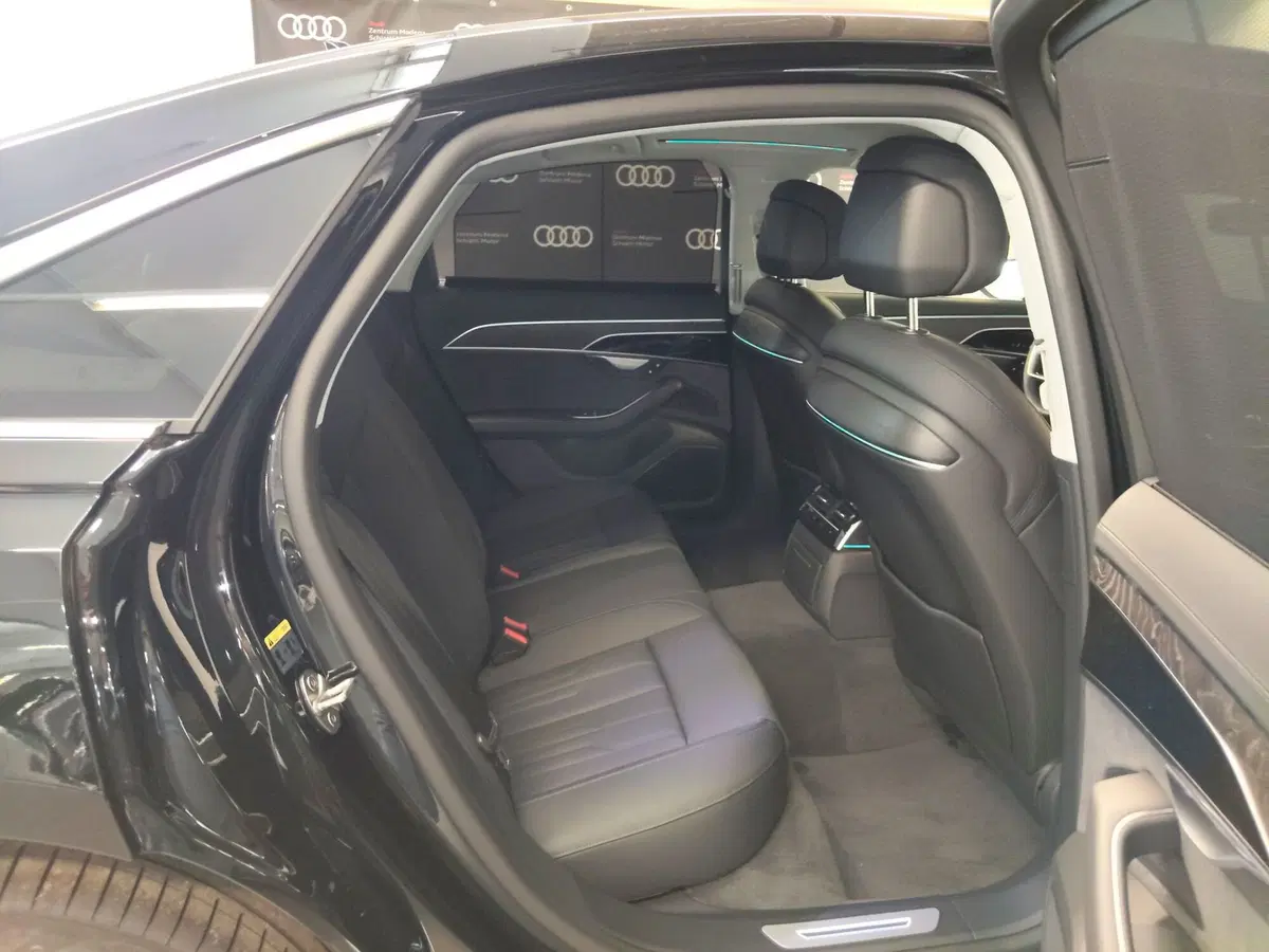 Audi A8 nuova a Modena (19)