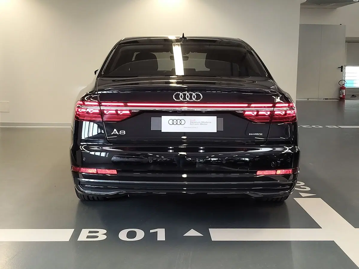 Audi A8 nuova a Modena (5)