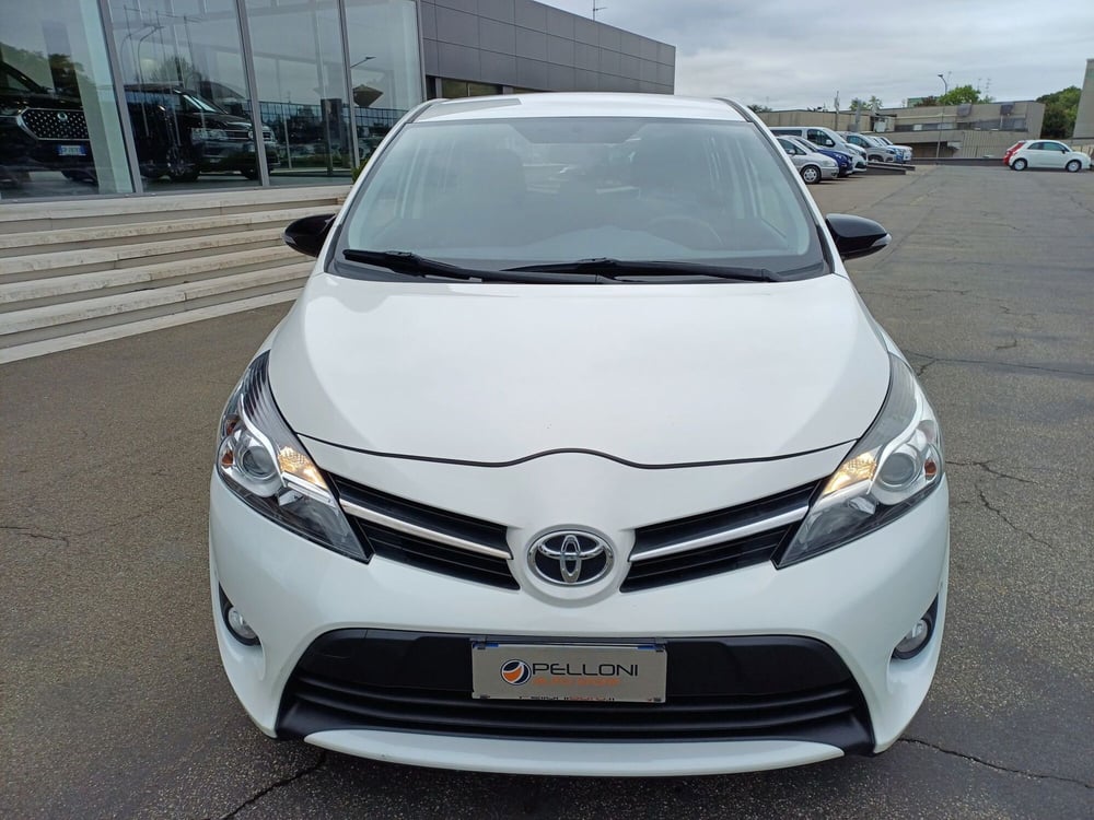 Toyota Verso usata a Modena (2)