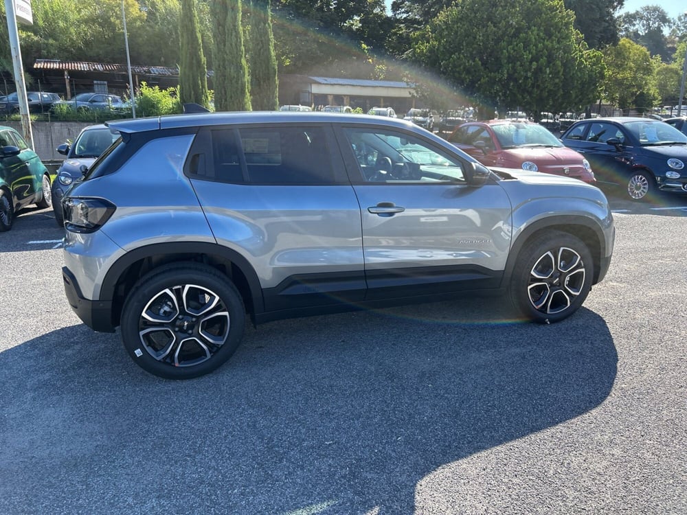 Jeep Avenger nuova a Roma (6)