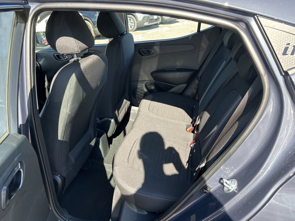 Hyundai i10 nuova a Roma (11)