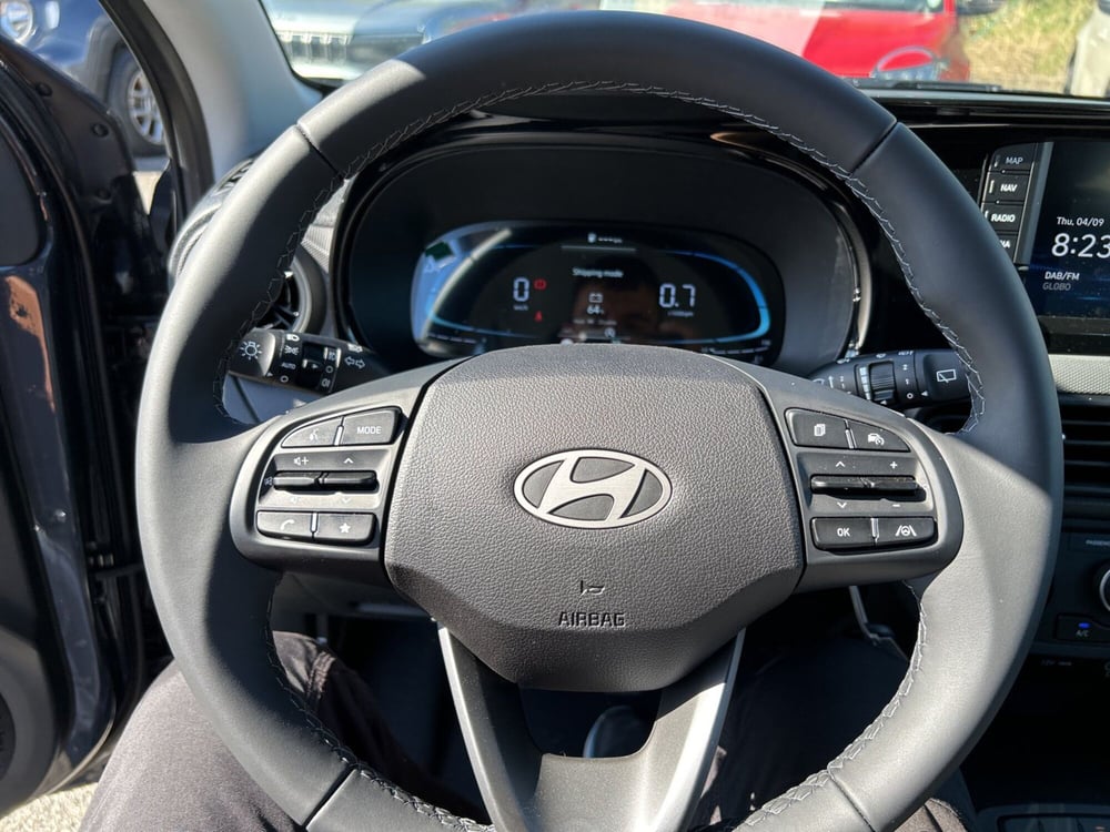Hyundai i10 nuova a Roma (14)