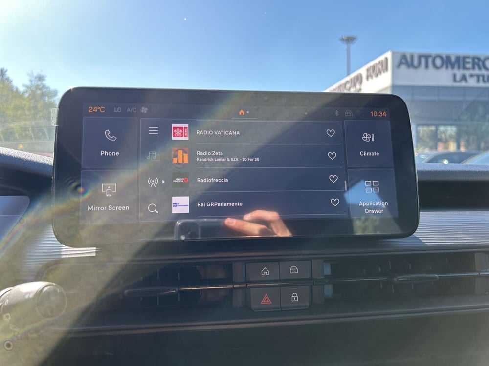 Jeep Avenger nuova a Roma (17)